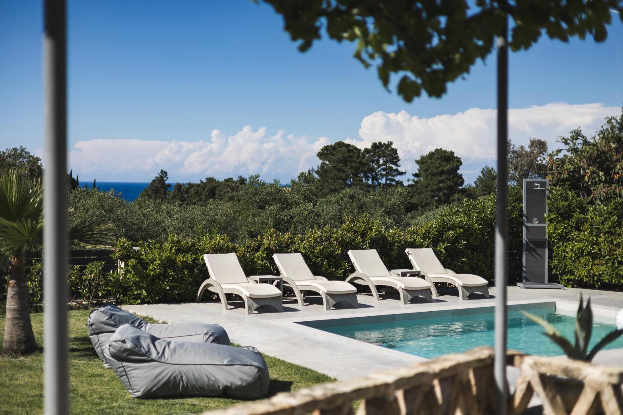 Binios Villa - Private Pool, Walking Distance From The Beach Vasilikí Екстериор снимка