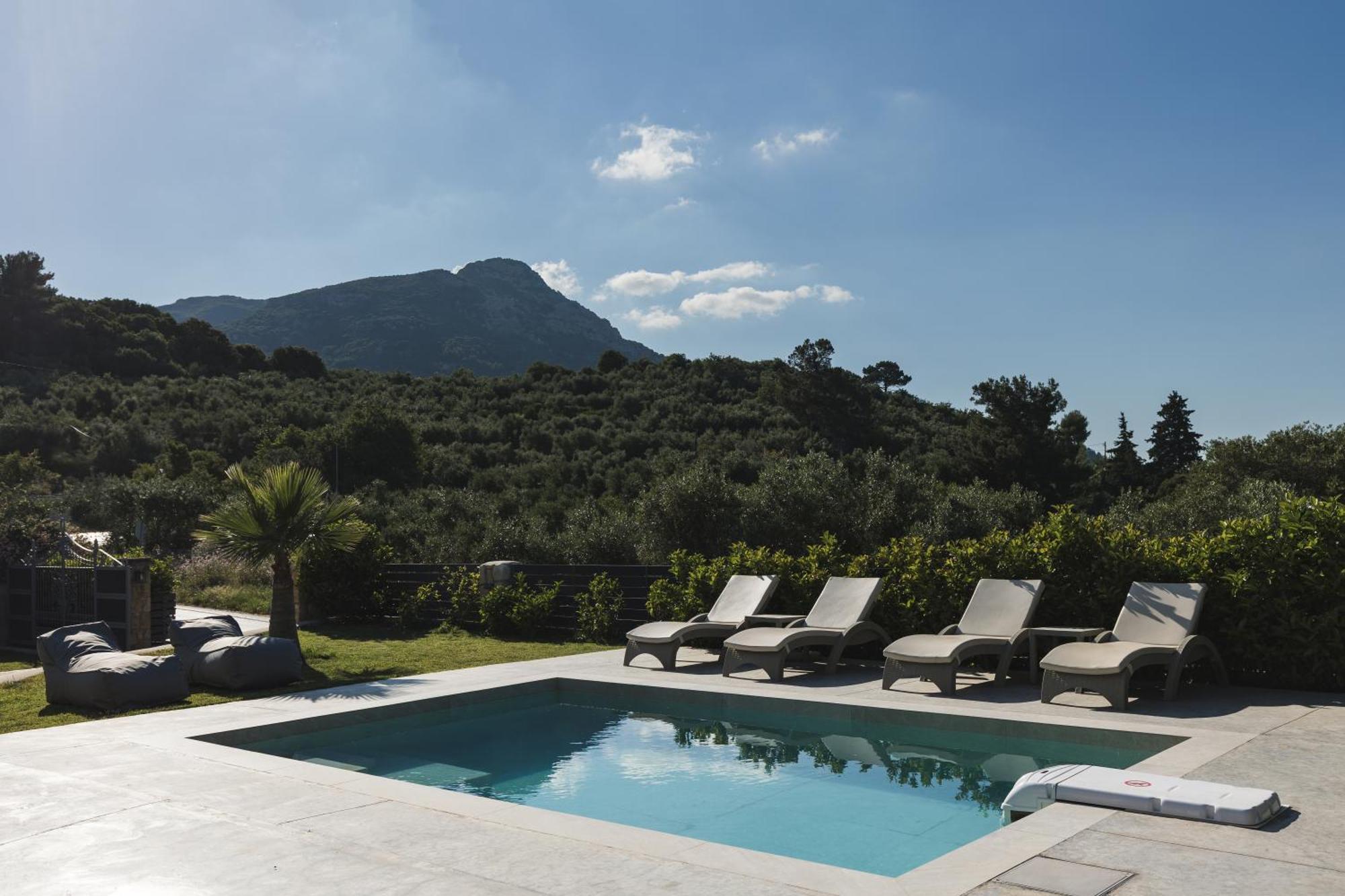 Binios Villa - Private Pool, Walking Distance From The Beach Vasilikí Екстериор снимка