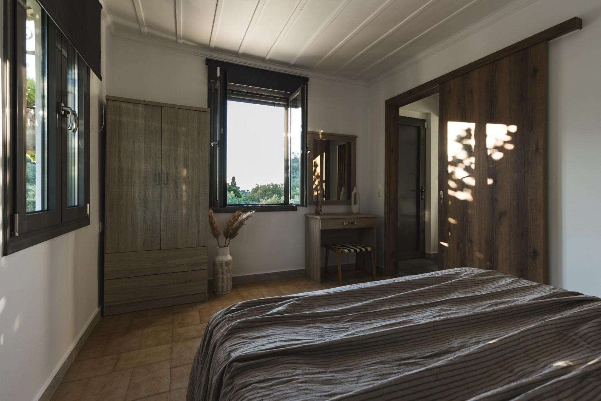 Binios Villa - Private Pool, Walking Distance From The Beach Vasilikí Екстериор снимка