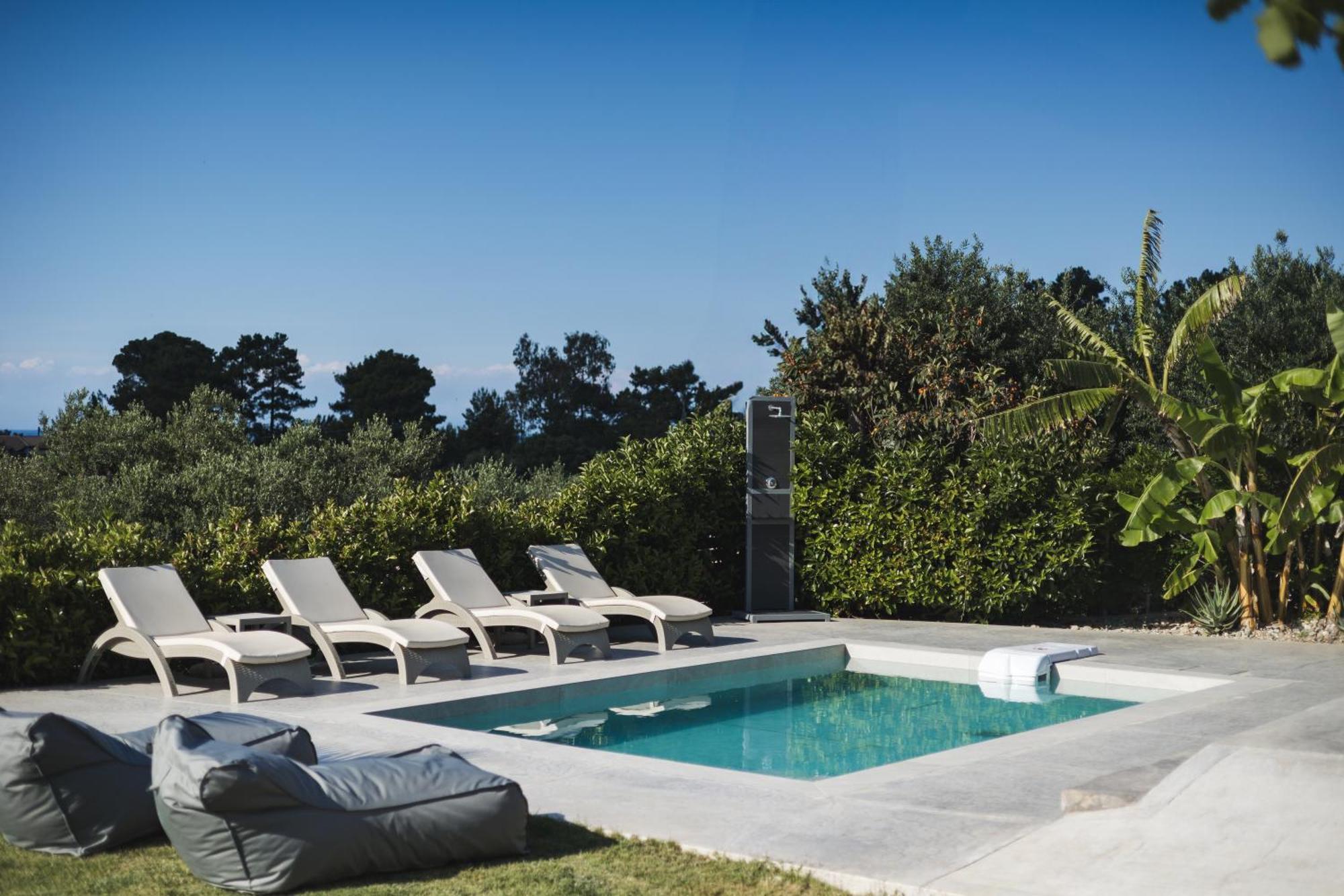 Binios Villa - Private Pool, Walking Distance From The Beach Vasilikí Екстериор снимка