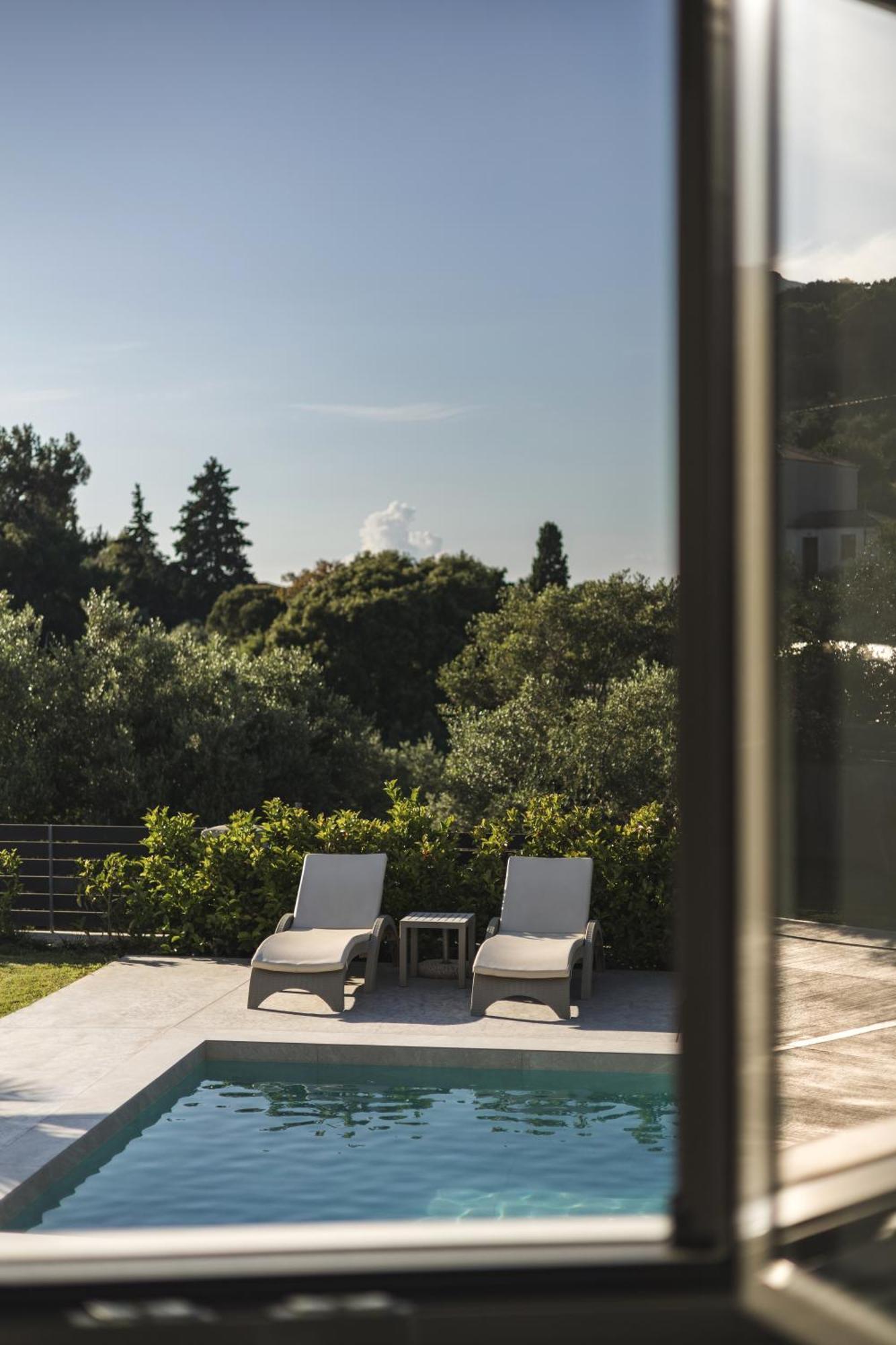 Binios Villa - Private Pool, Walking Distance From The Beach Vasilikí Екстериор снимка