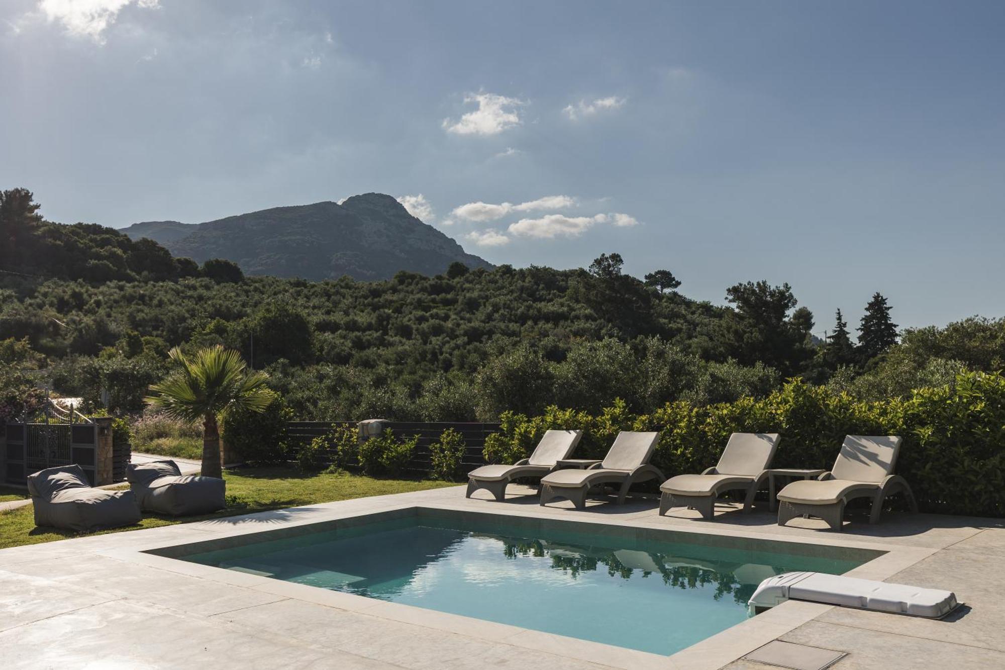 Binios Villa - Private Pool, Walking Distance From The Beach Vasilikí Екстериор снимка